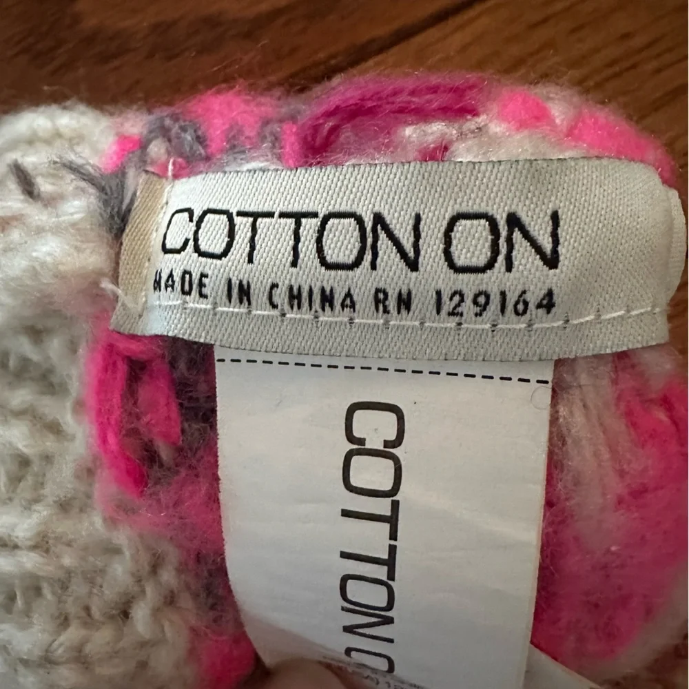 💞Girls hats bundle Bitten by Sarah Jessica Parker Kids' Beanie Duo Gray Pink